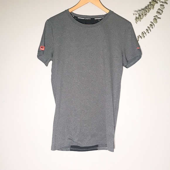 Superdry Sport Tee Shirt SZ Large - Picture 2 of 6